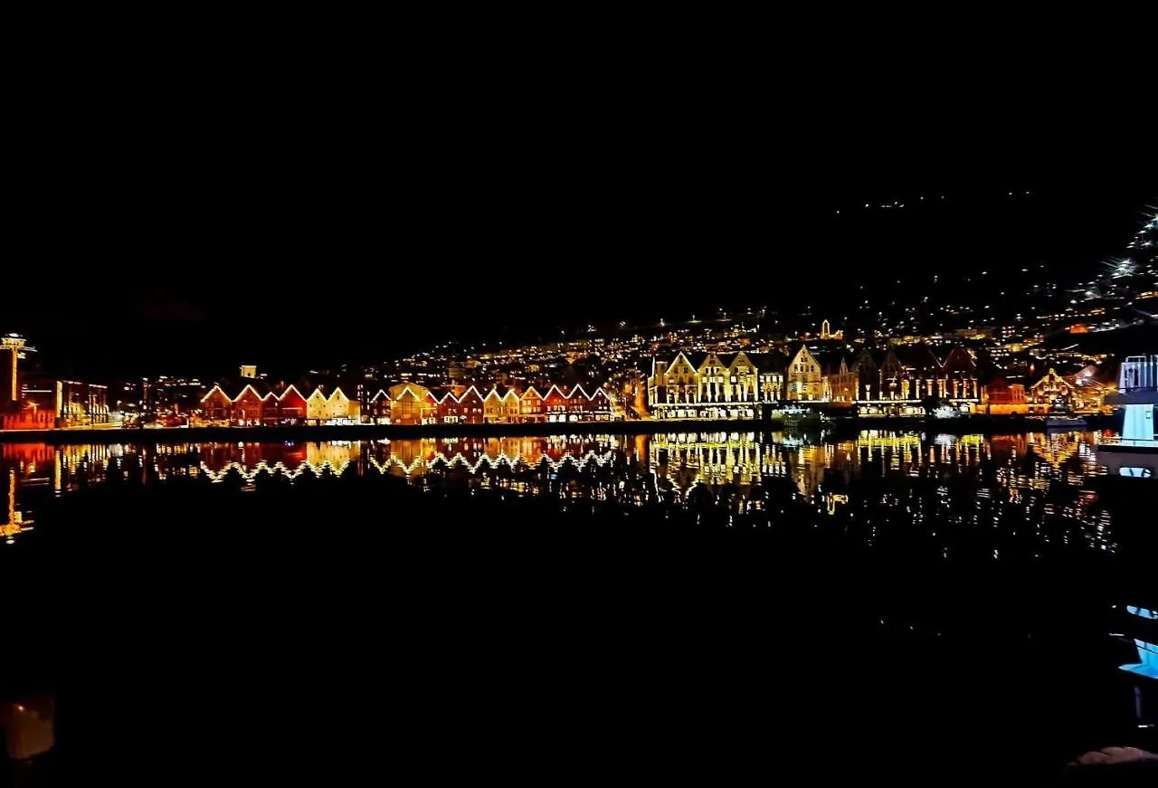Feels Like Home -Free Parking -Attractive Location Bergen Apartamento